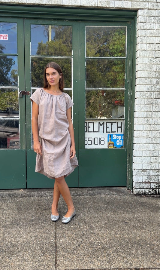 T-SHIRT SMOCK DRESS - CLAY