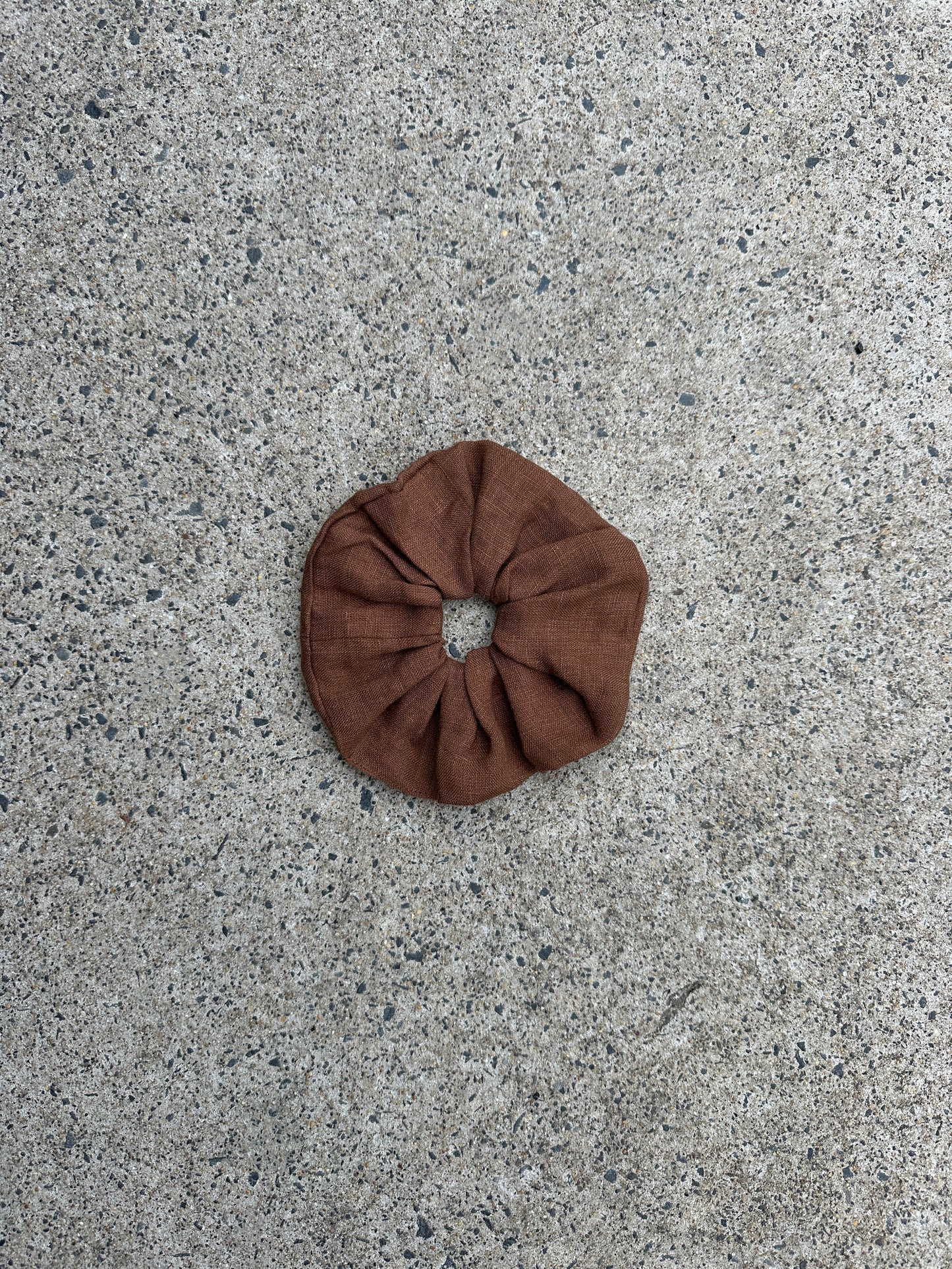 OVERSIZED SCRUNCHIE- CACAO