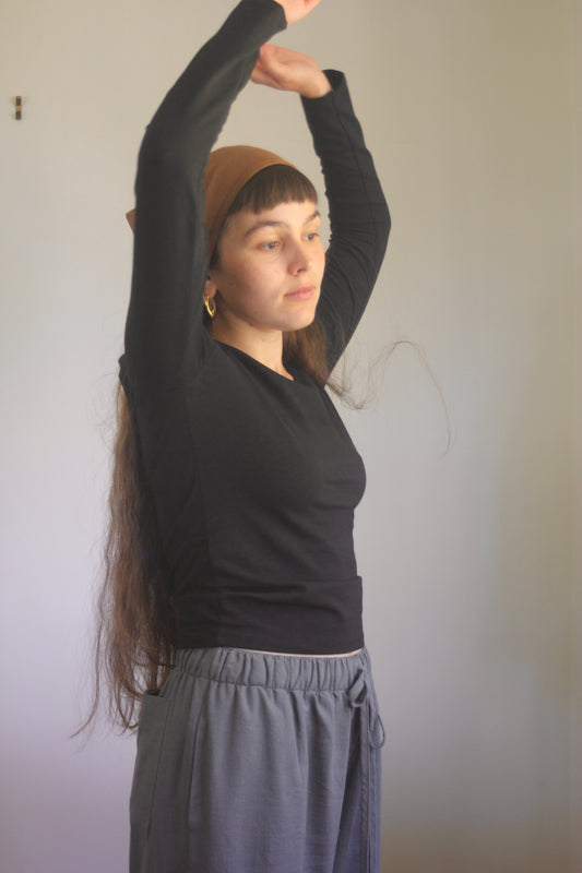 SOLACE LONG SLEEVE - CHARCOAL