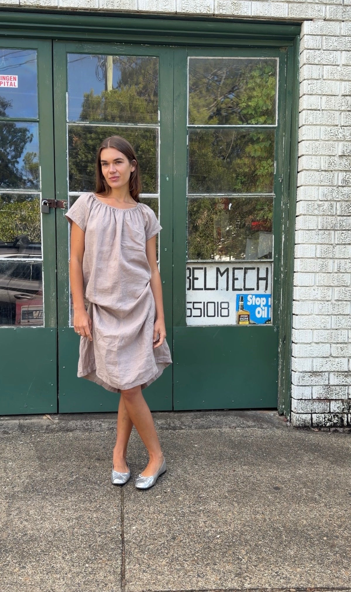 T-SHIRT SMOCK DRESS - CLAY