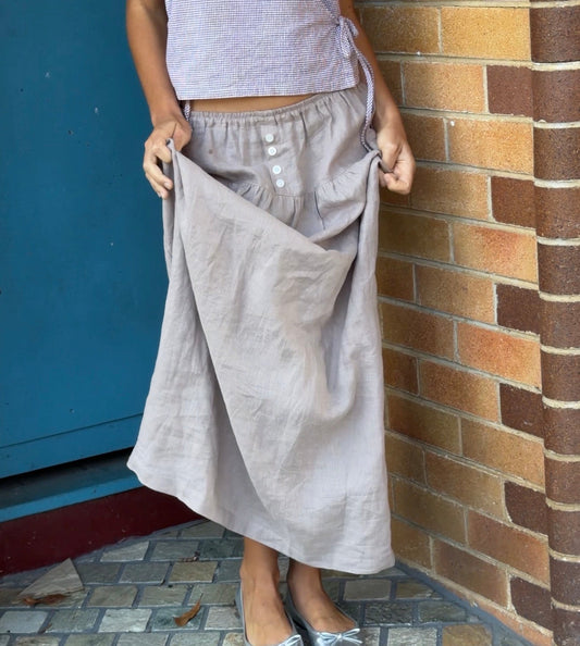 FOUR BUTTON SKIRT- CLAY