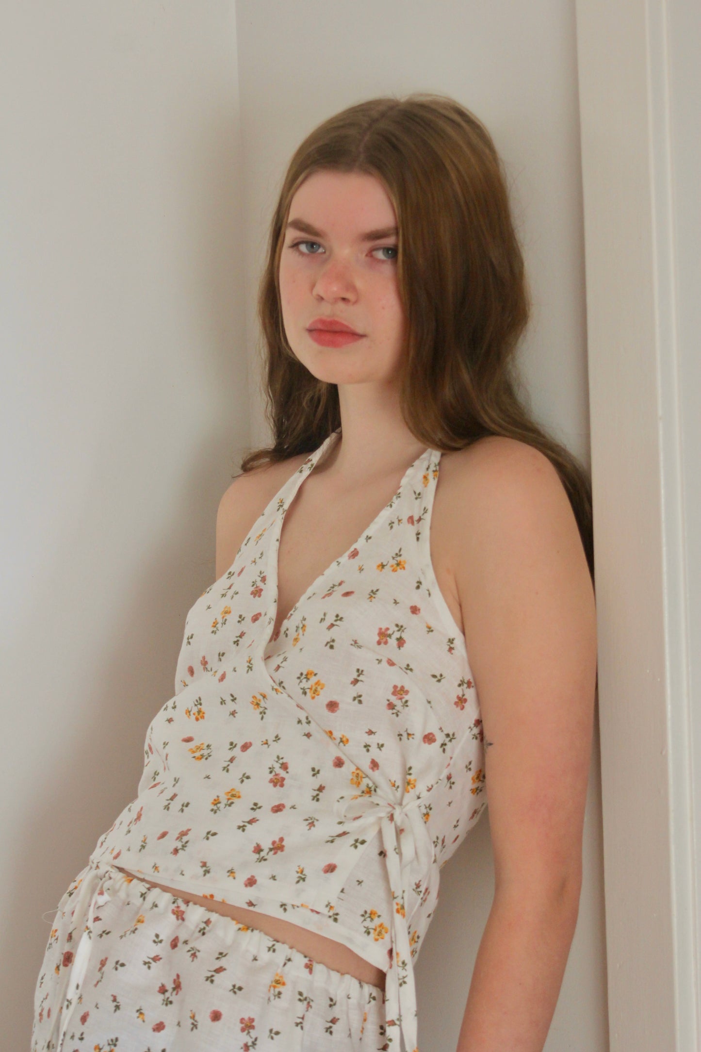 CROSS OVER HALTER - FIELD OF FLOWERS