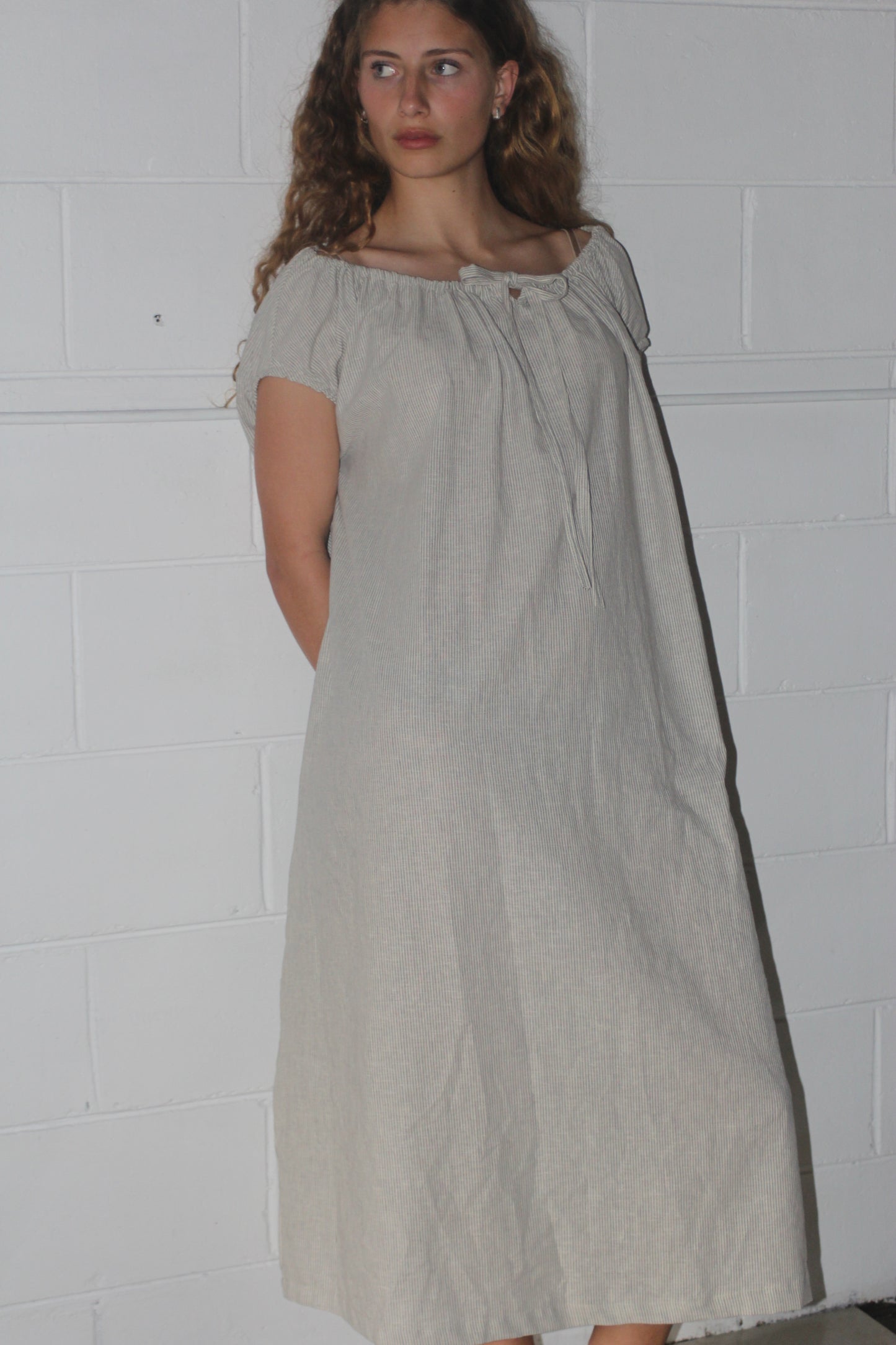 TIE SMOCK DRESS - CREAM STRIPE