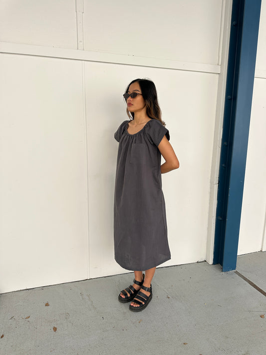 T-SHIRT SMOCK DRESS - SMOKE