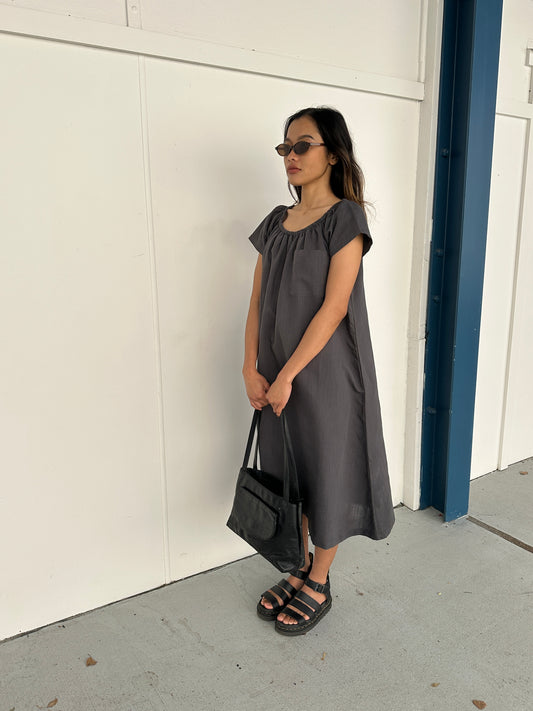 T-SHIRT SMOCK DRESS - SMOKE